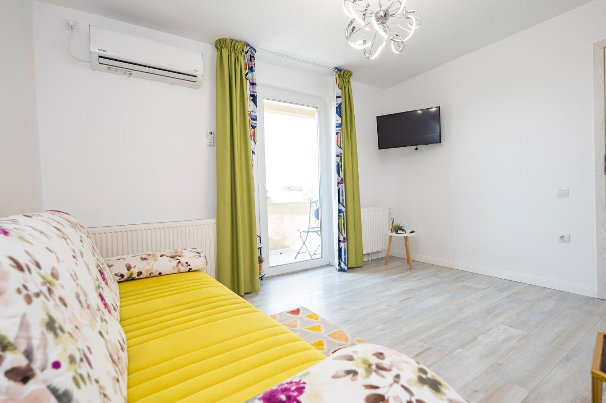 Aqua Breeze Apartment Galaţi Exterior foto