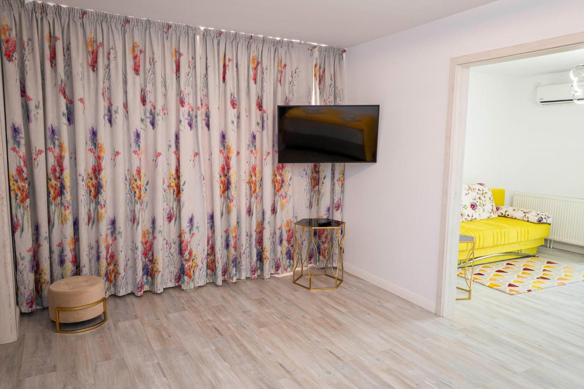 Aqua Breeze Apartment Galaţi Exterior foto